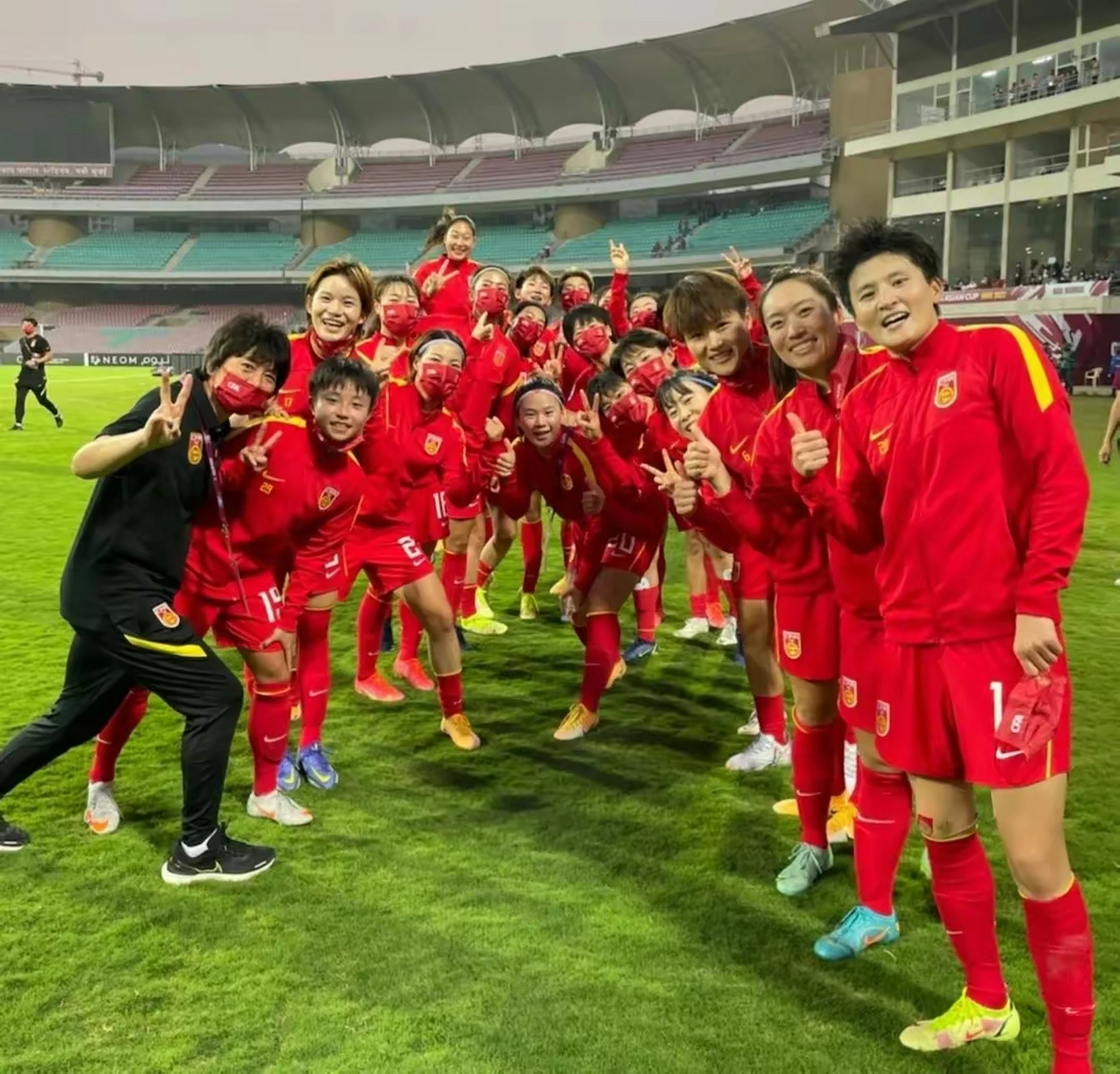 激情澎湃！国际女足盃赛总决赛胜者角逐
